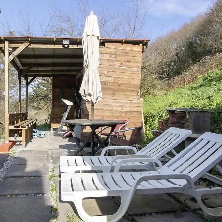 Casa vacanze Alluring Holiday In Cutiellos With Garden Belmonte De Miranda